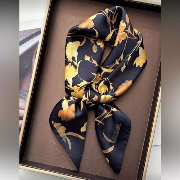 Anthropologie Accessories - Yellow flower scarf N1368